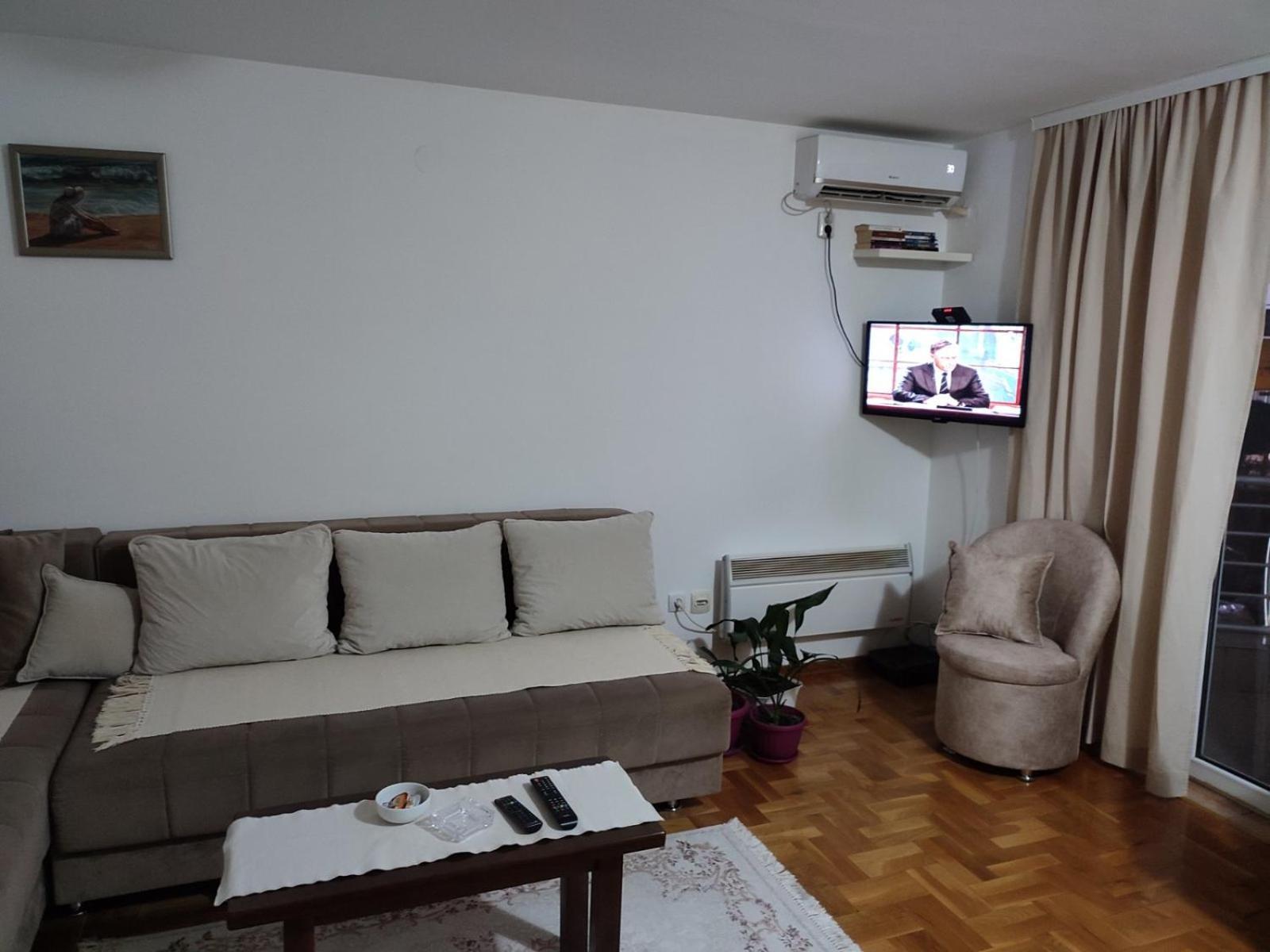 Apartment Laca Vrnjačka Banja Exteriör bild