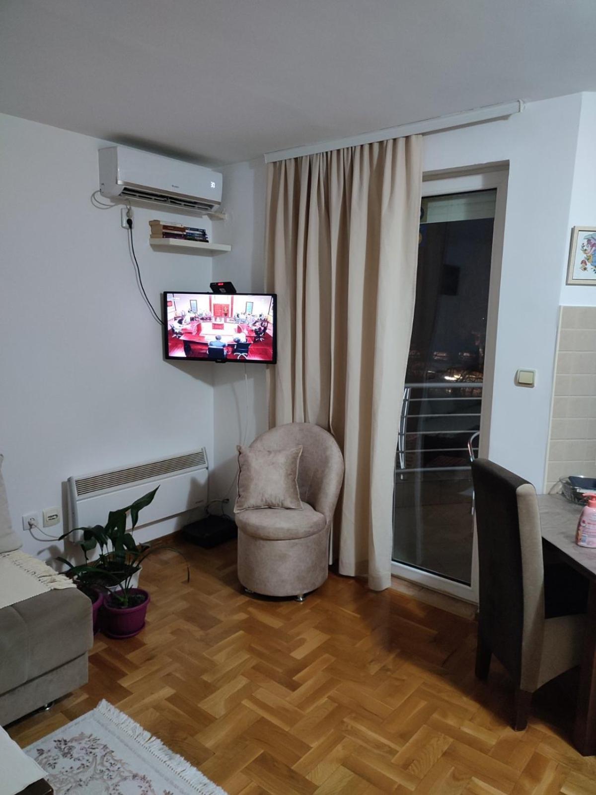 Apartment Laca Vrnjačka Banja Exteriör bild
