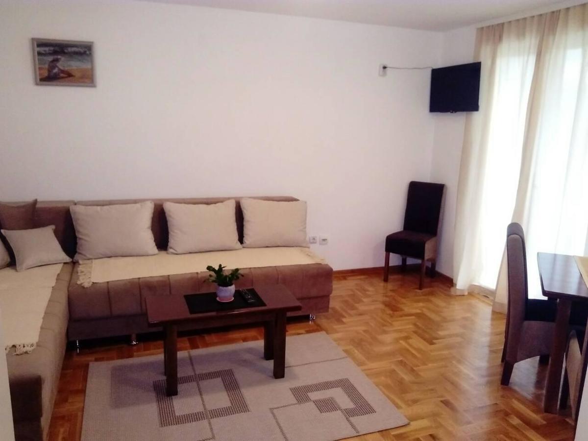 Apartment Laca Vrnjačka Banja Exteriör bild
