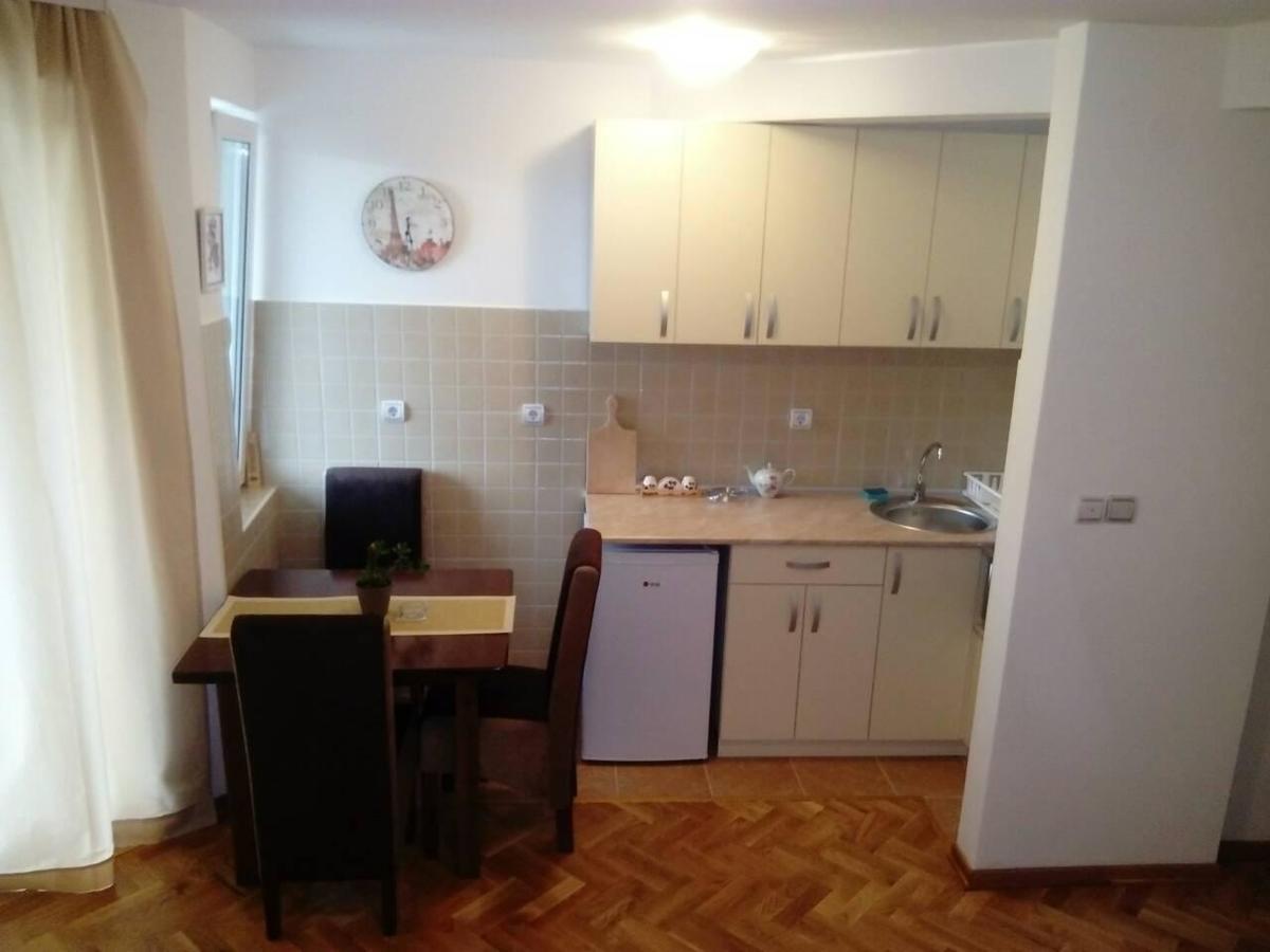 Apartment Laca Vrnjačka Banja Exteriör bild
